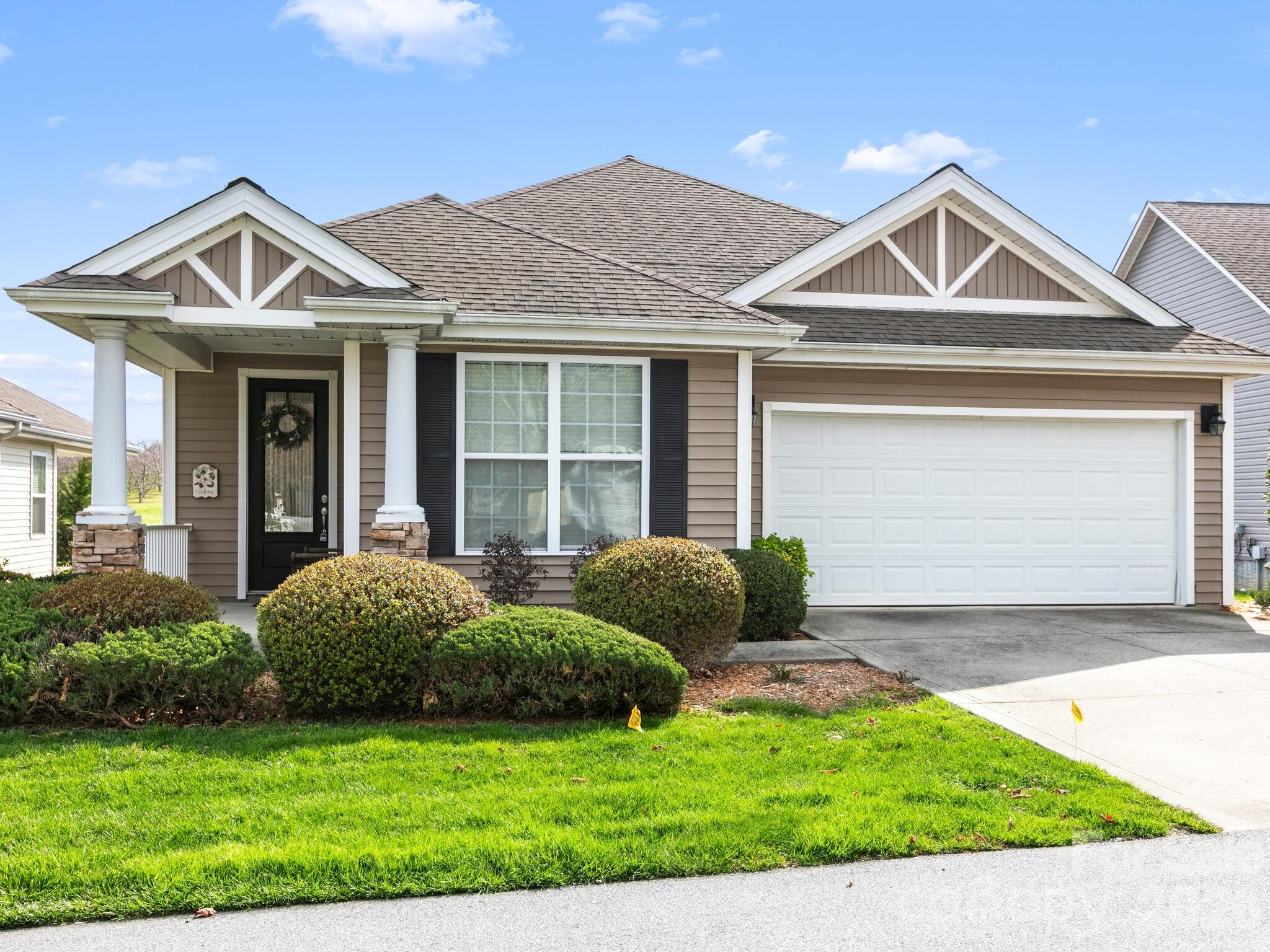7 Eagle Creek Trail S Flat Rock NC 28731