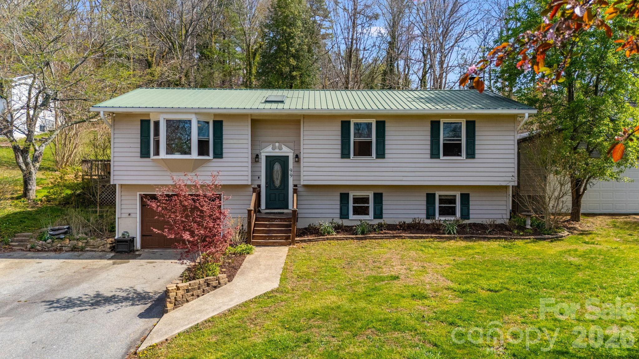 99 S Rowe Road Hendersonville NC 28792
