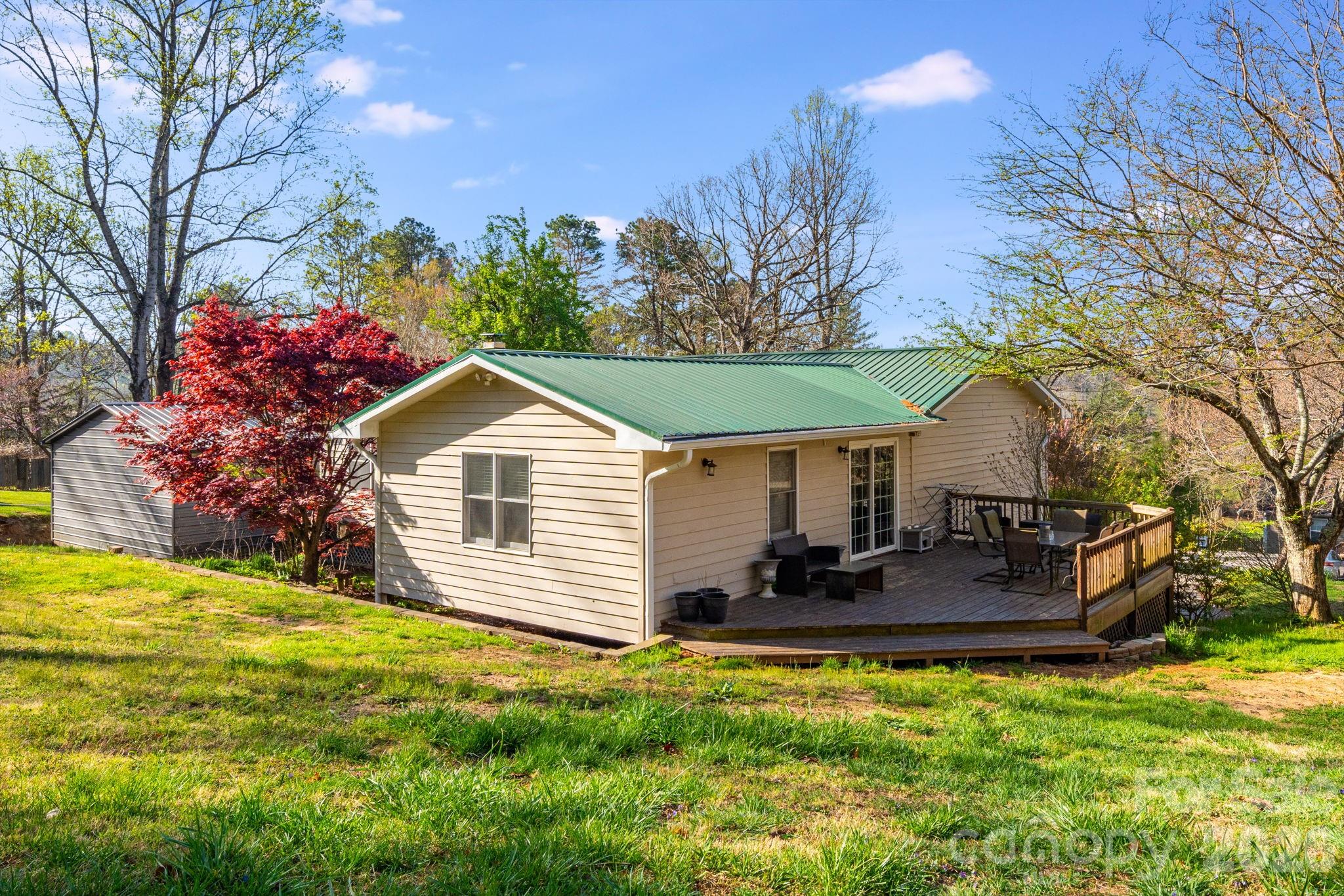 99 S Rowe Road Hendersonville NC 28792