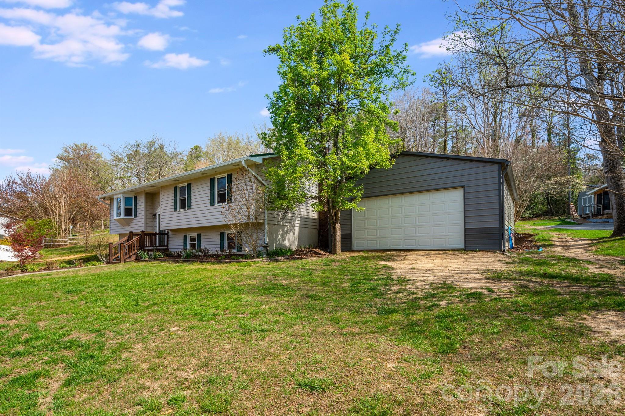 99 S Rowe Road Hendersonville NC 28792