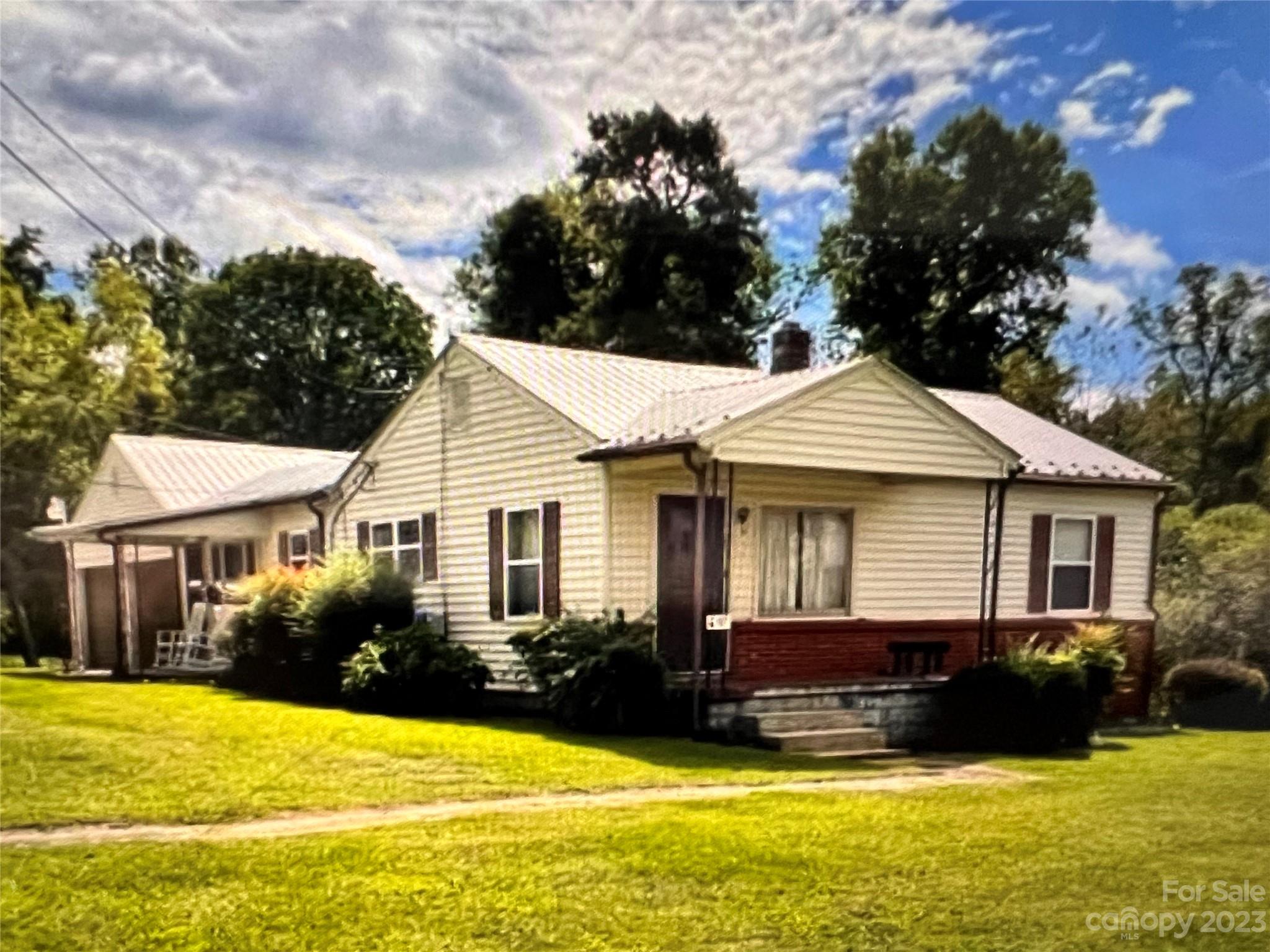 207 Reich Street Lexington NC 27292
