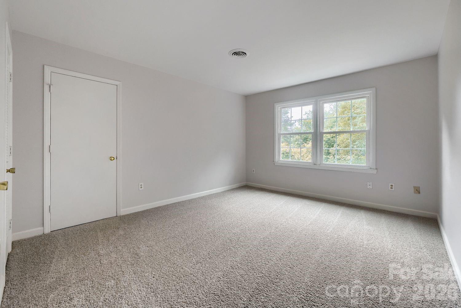 1628 Bonnie Lane Charlotte NC 28213