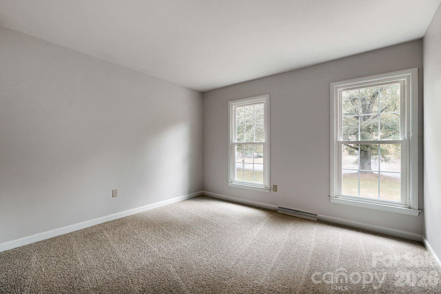 1628 Bonnie Lane Charlotte NC 28213