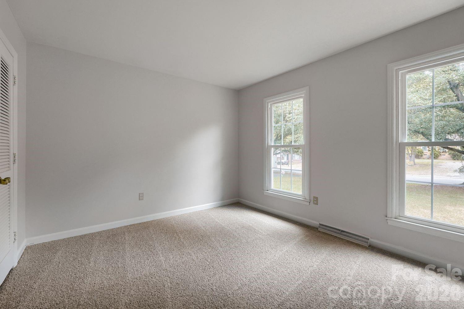 1628 Bonnie Lane Charlotte NC 28213