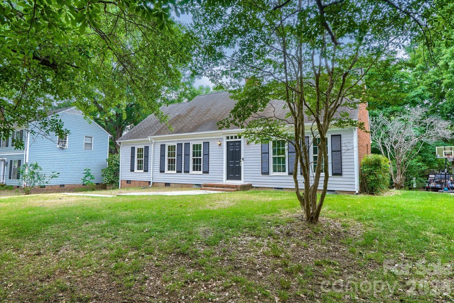 1628 Bonnie Lane Charlotte NC 28213