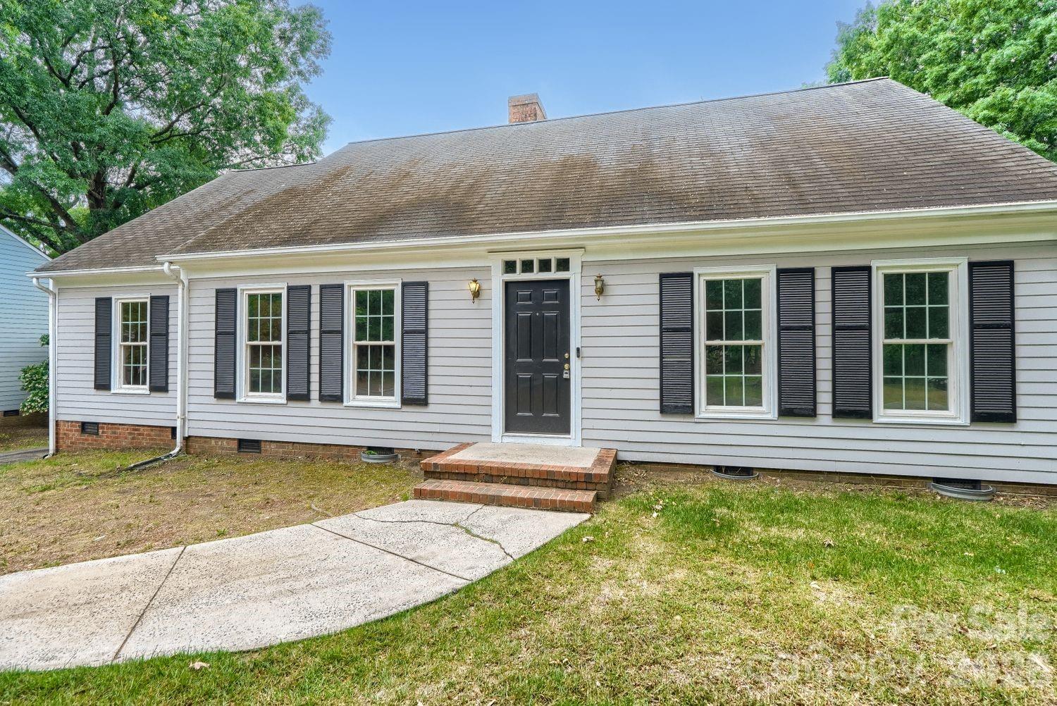 1628 Bonnie Lane Charlotte NC 28213