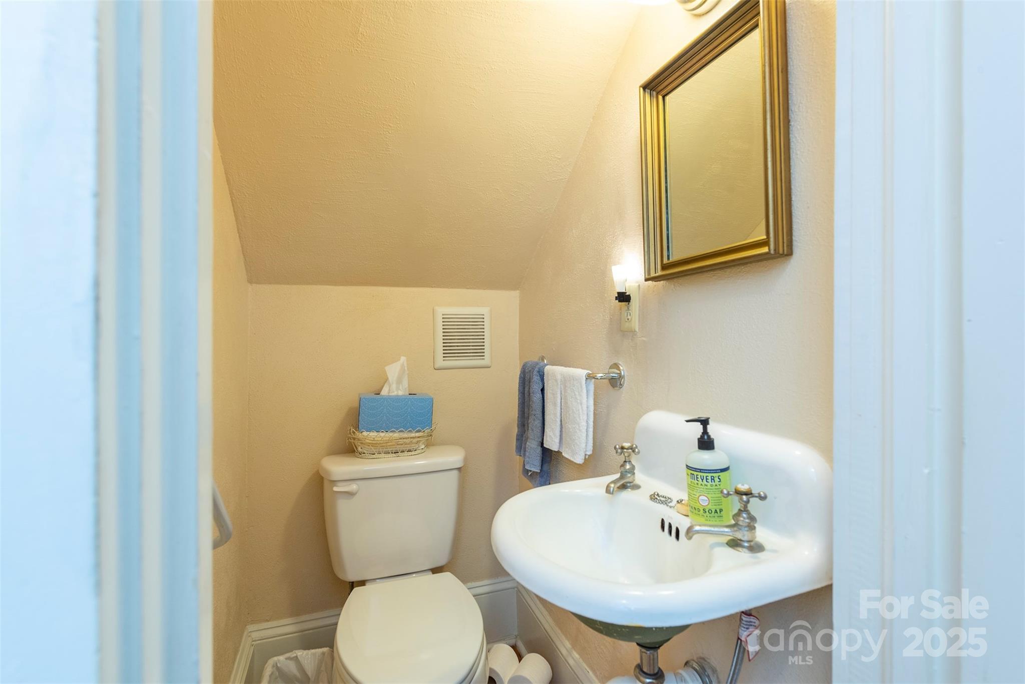 108 Connally Street Black Mountain NC 28711