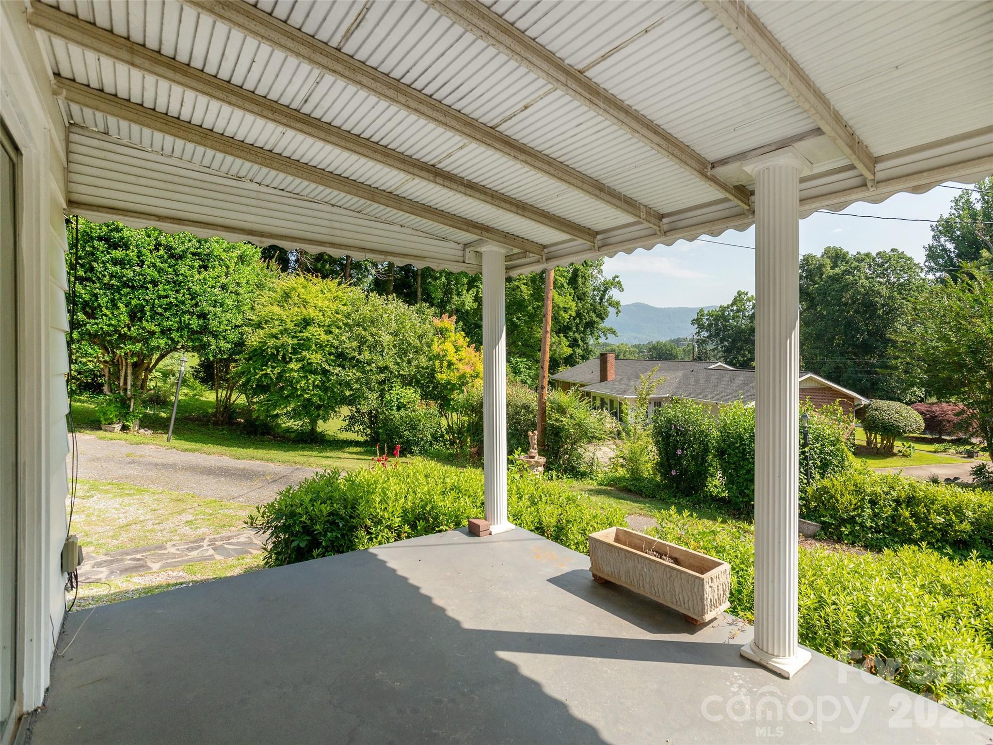 34 Lockhart Road Tryon NC 28782