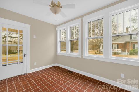 1820 S Park Drive Reidsville NC 27320