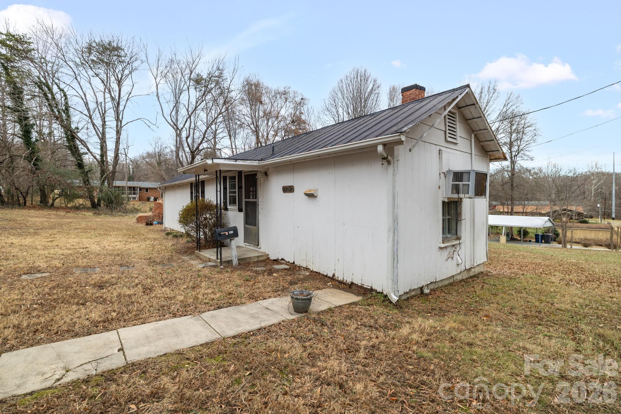 1820 S Park Drive Reidsville NC 27320