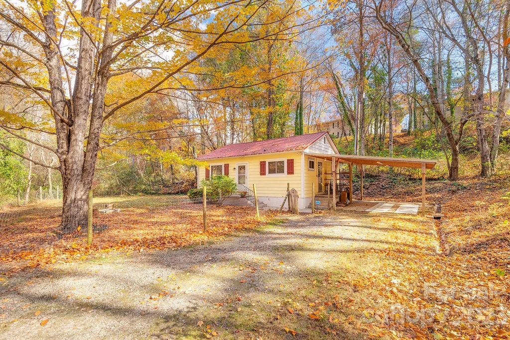 89 Knauth Road Asheville NC 28805
