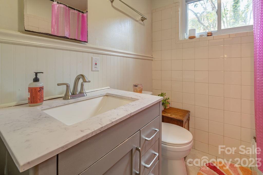 89 Knauth Road Asheville NC 28805