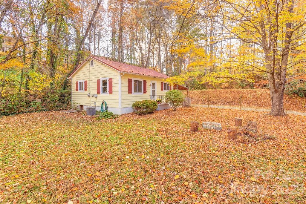 89 Knauth Road Asheville NC 28805