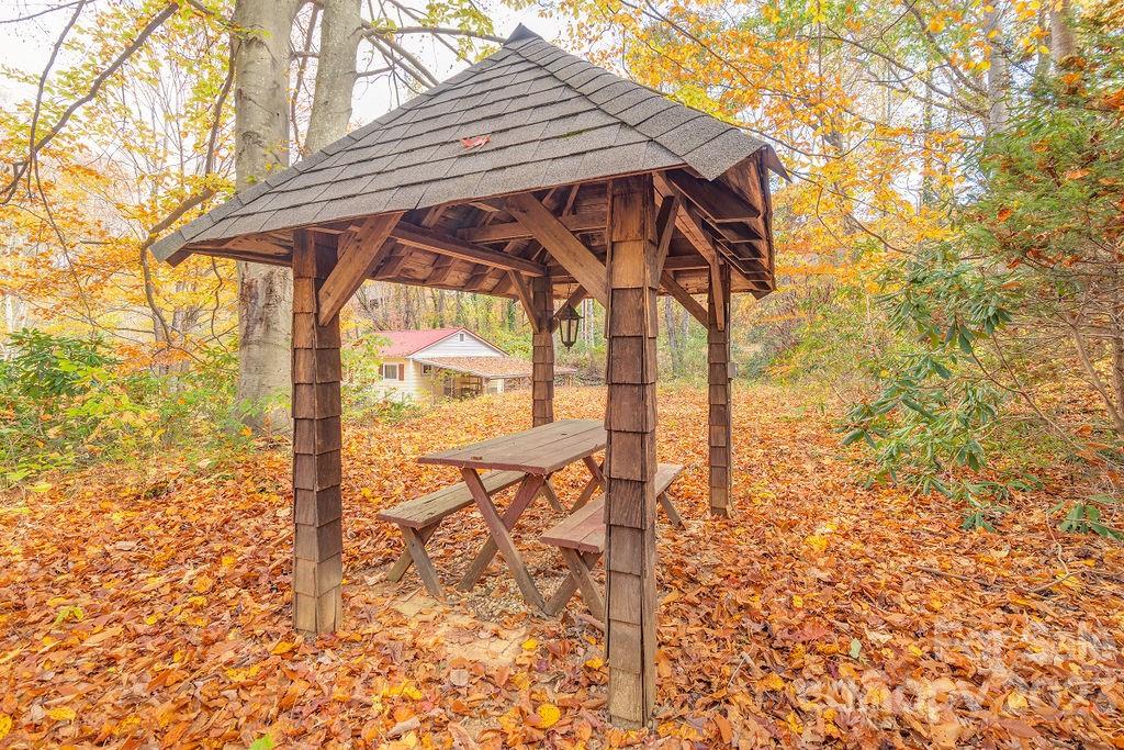 89 Knauth Road Asheville NC 28805