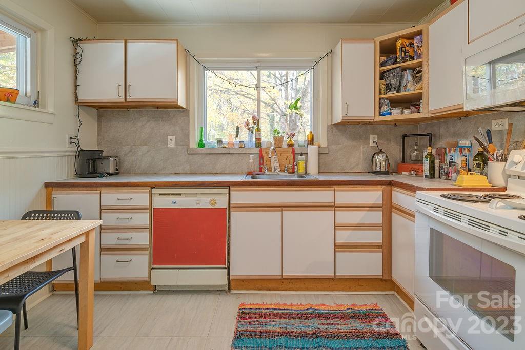 89 Knauth Road Asheville NC 28805
