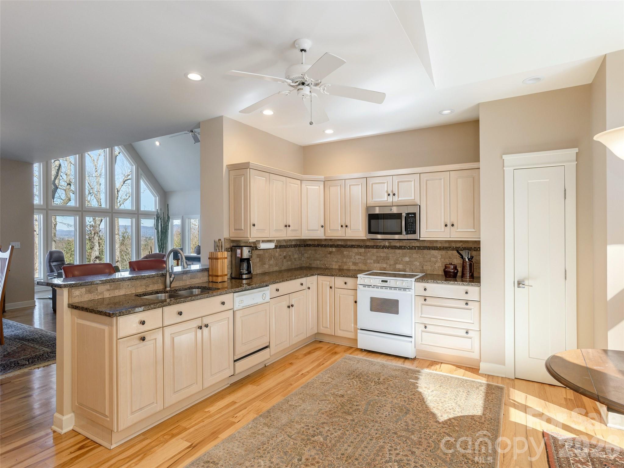 402 Claremont Drive Flat Rock NC 28731