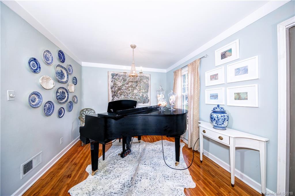 3908 Sussex Avenue Charlotte NC 28210