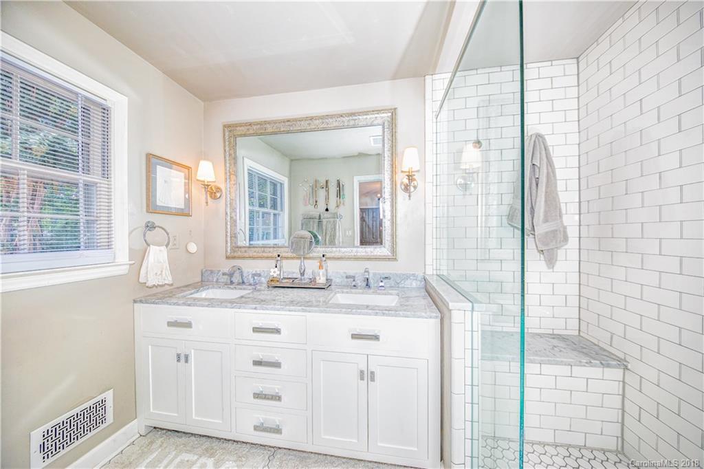3908 Sussex Avenue Charlotte NC 28210