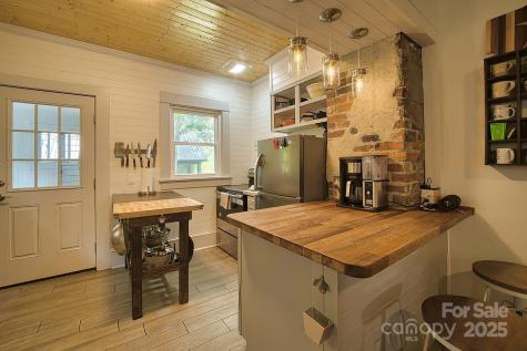 107 Riverview Drive Asheville NC 28806