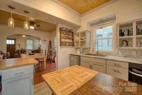 107 Riverview Drive Asheville NC 28806