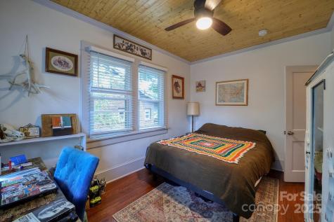 107 Riverview Drive Asheville NC 28806