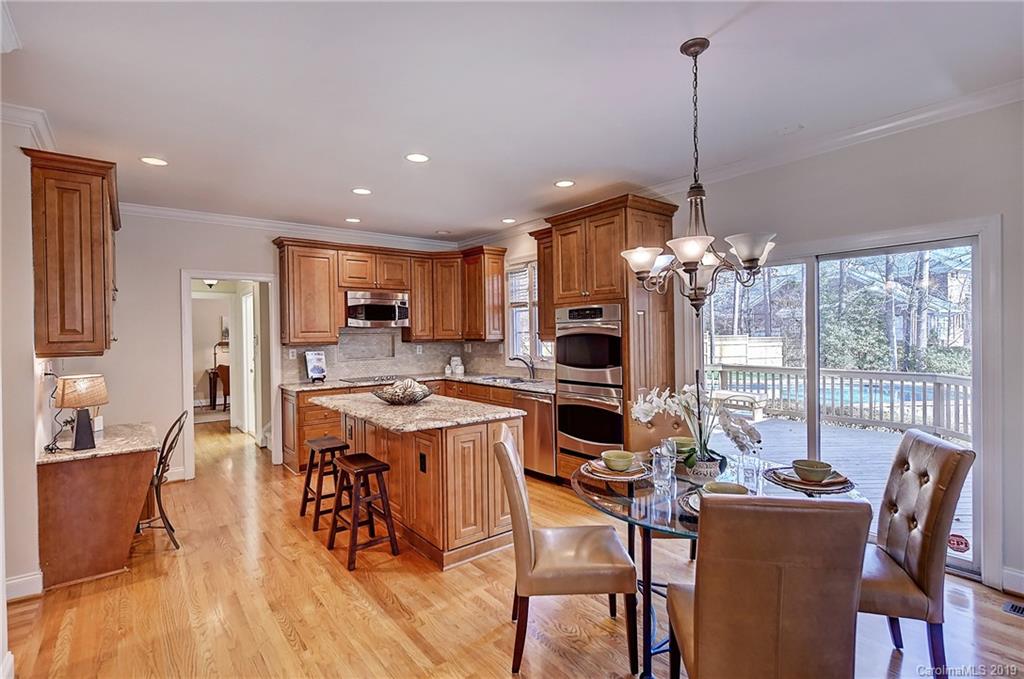 3911 Huckleberry Road Charlotte NC 28210