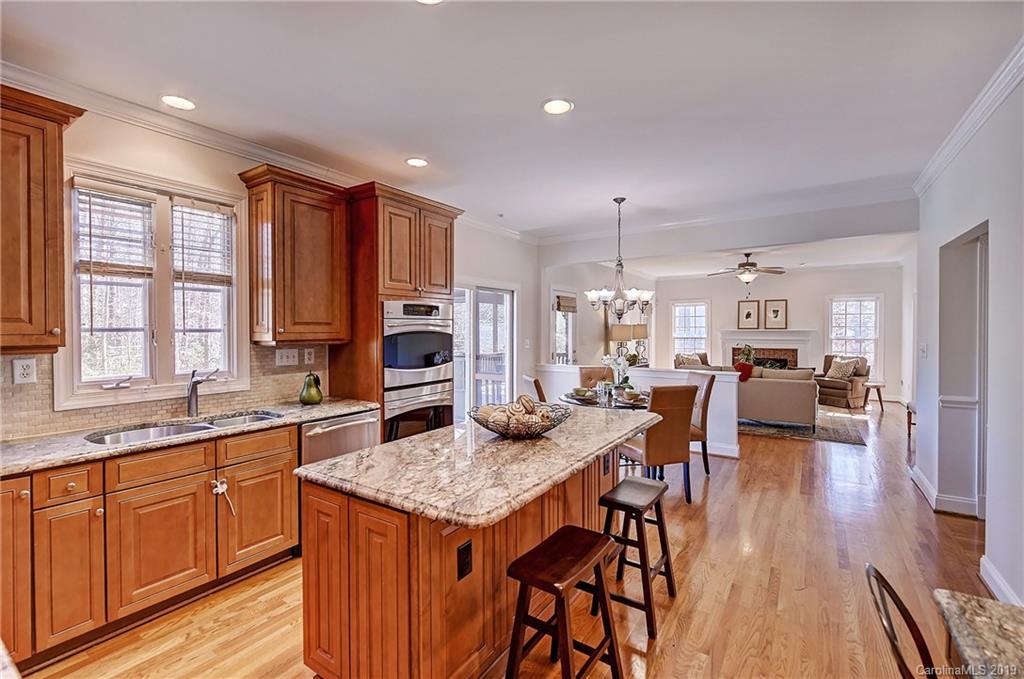 3911 Huckleberry Road Charlotte NC 28210