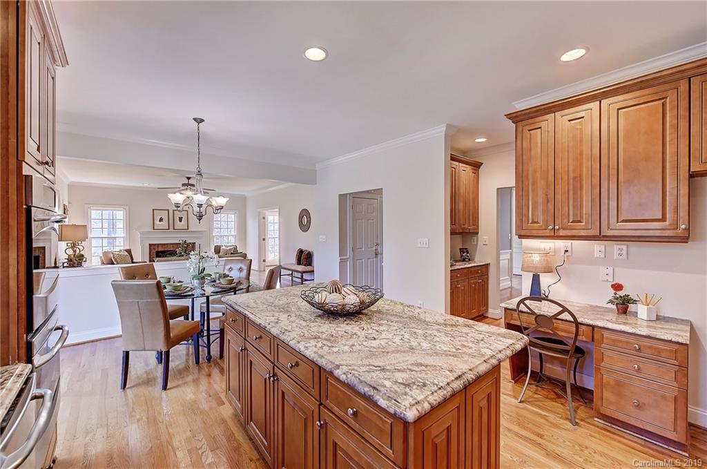 3911 Huckleberry Road Charlotte NC 28210