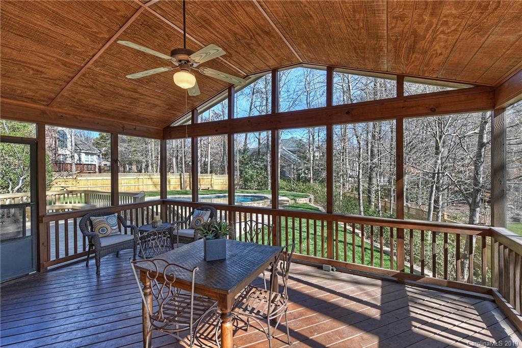 3911 Huckleberry Road Charlotte NC 28210