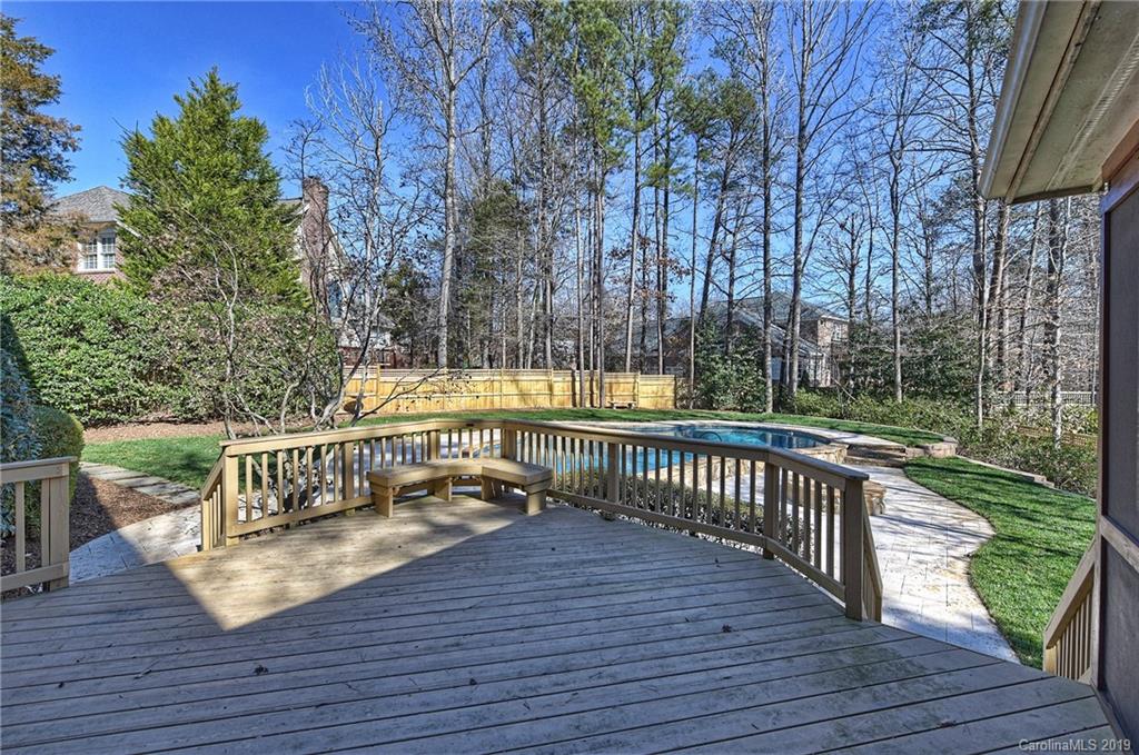 3911 Huckleberry Road Charlotte NC 28210