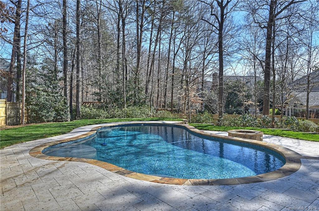 3911 Huckleberry Road Charlotte NC 28210