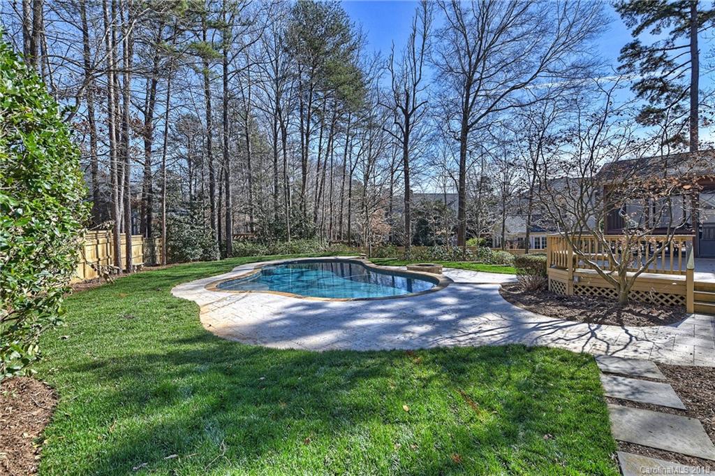 3911 Huckleberry Road Charlotte NC 28210