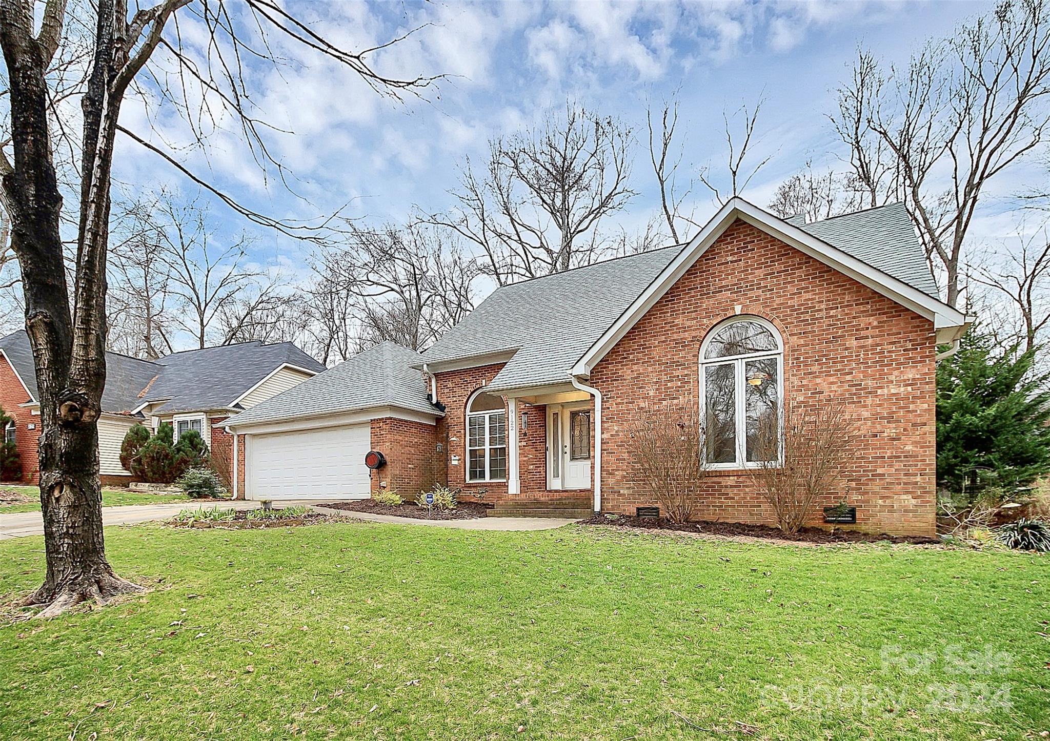 9122 Brocklehurst Lane Charlotte NC 28215