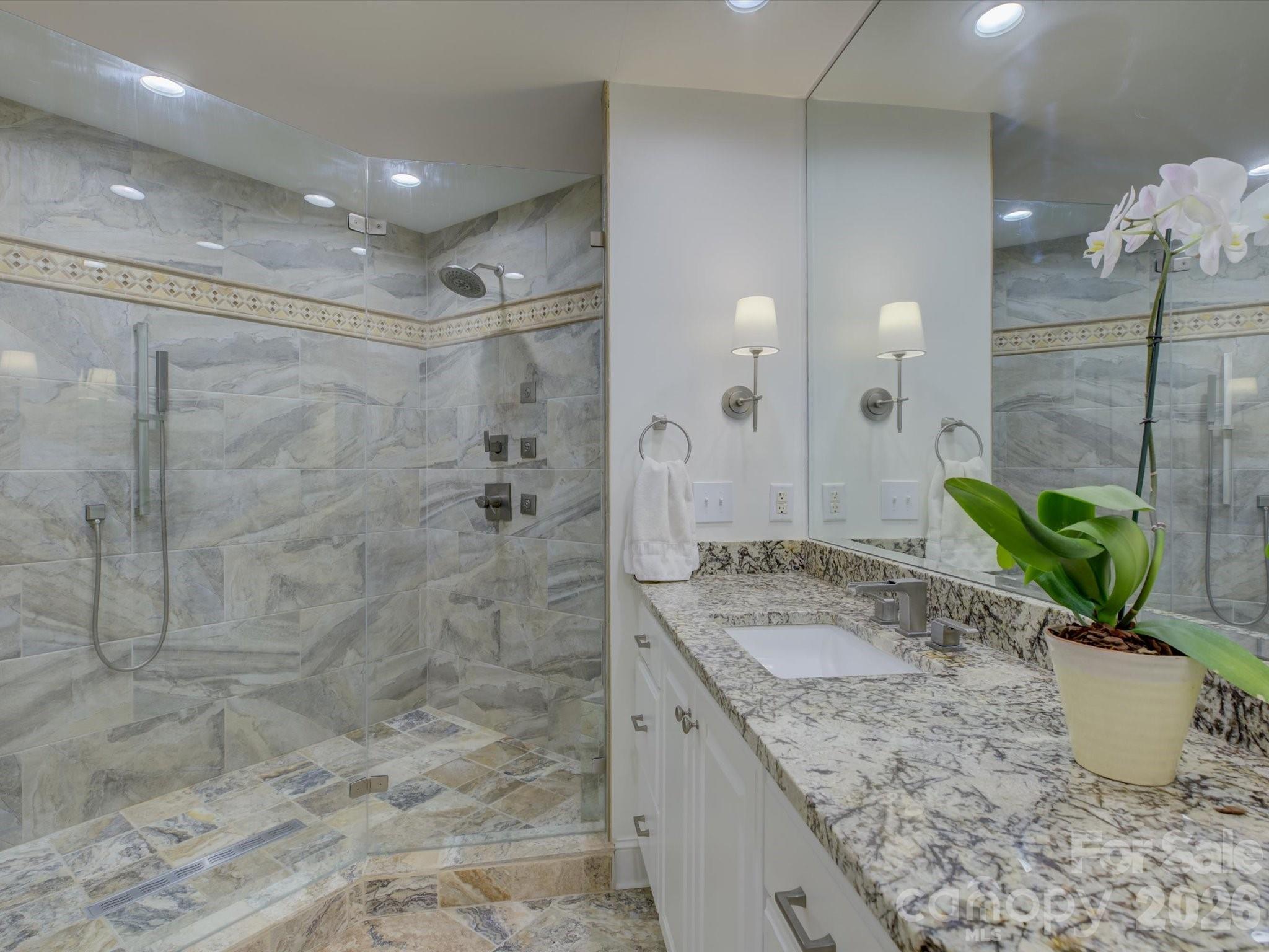 8905 Challis Hill Lane Charlotte NC 28226
