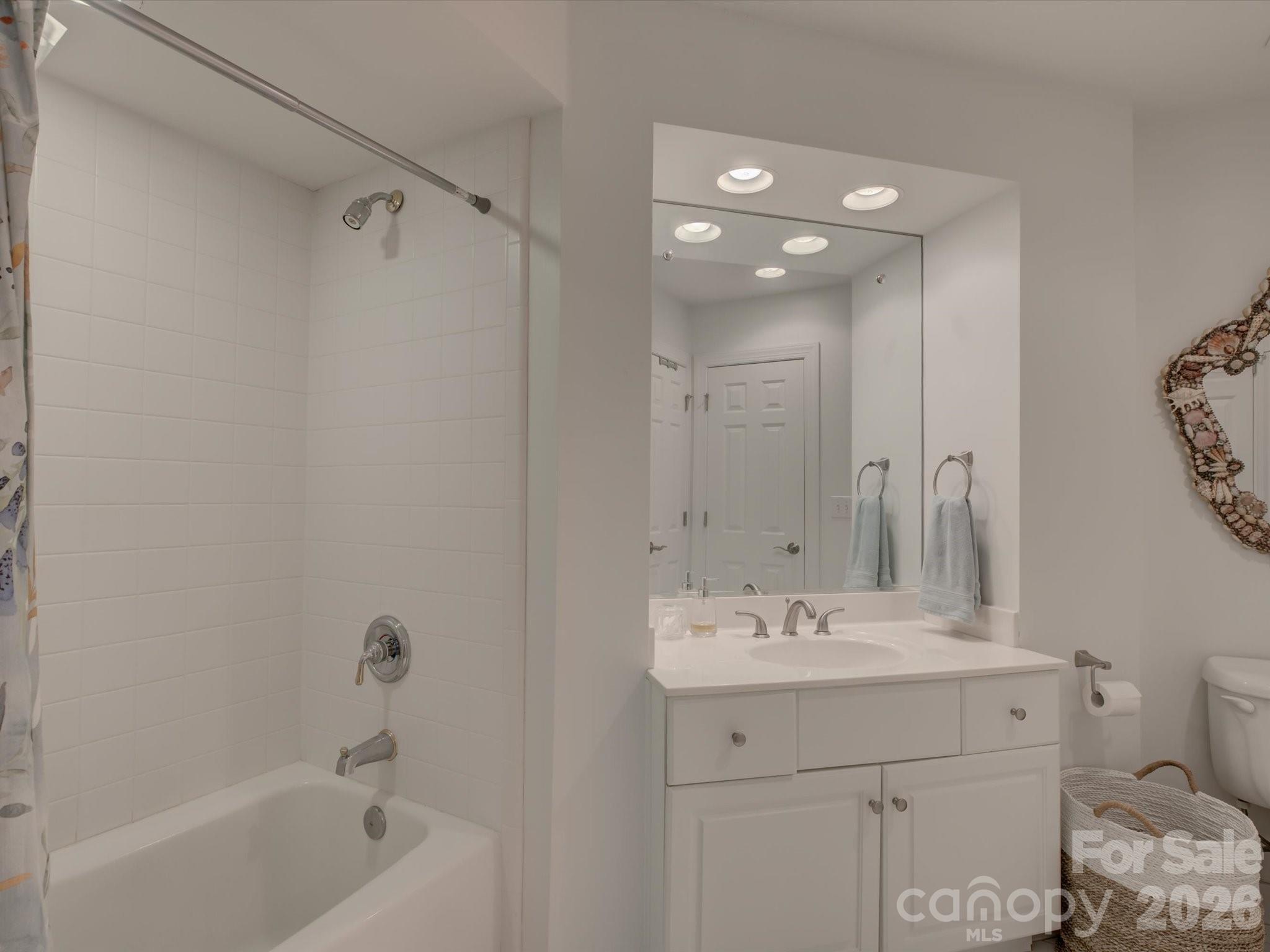 8905 Challis Hill Lane Charlotte NC 28226