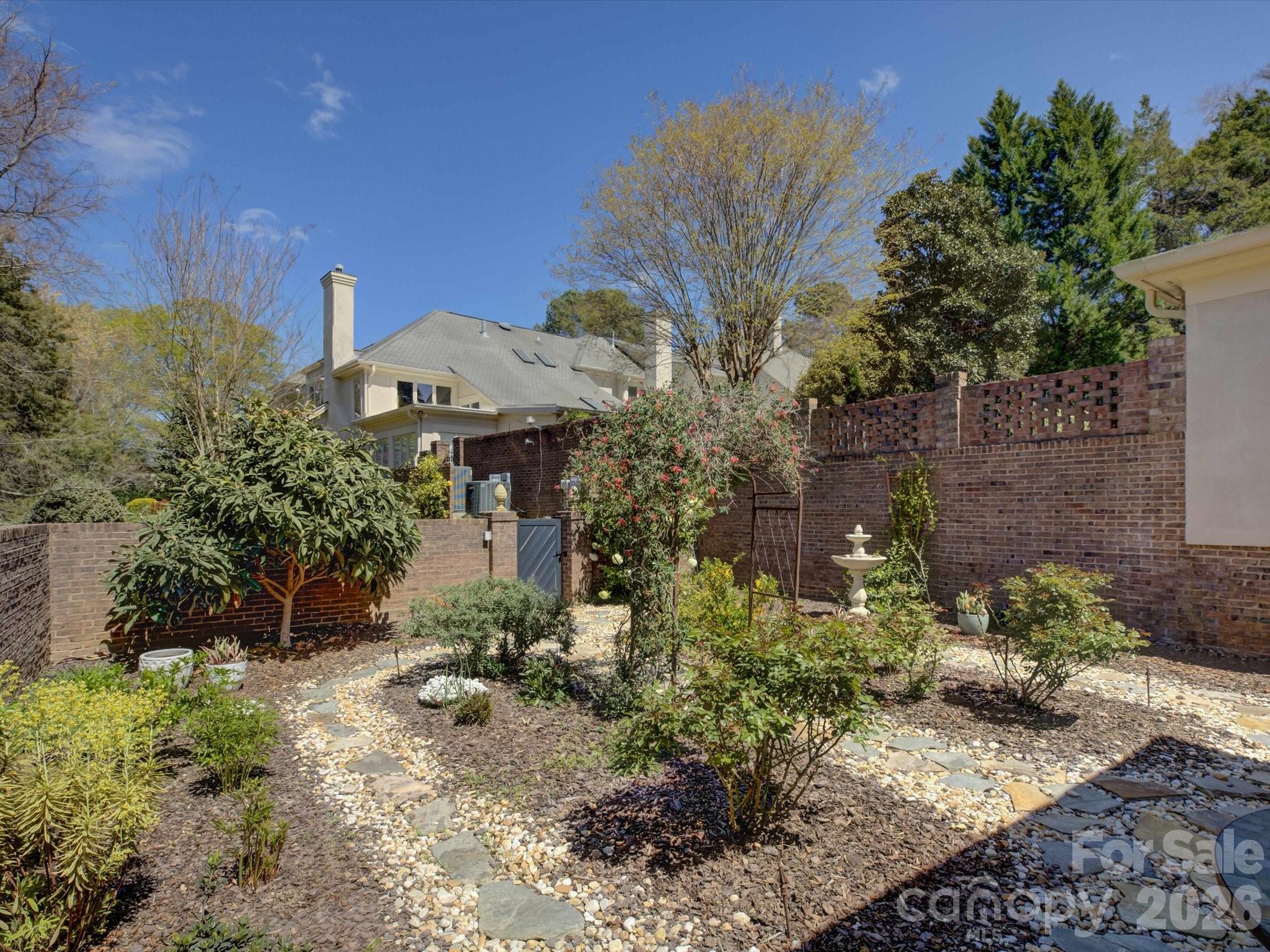 8905 Challis Hill Lane Charlotte NC 28226