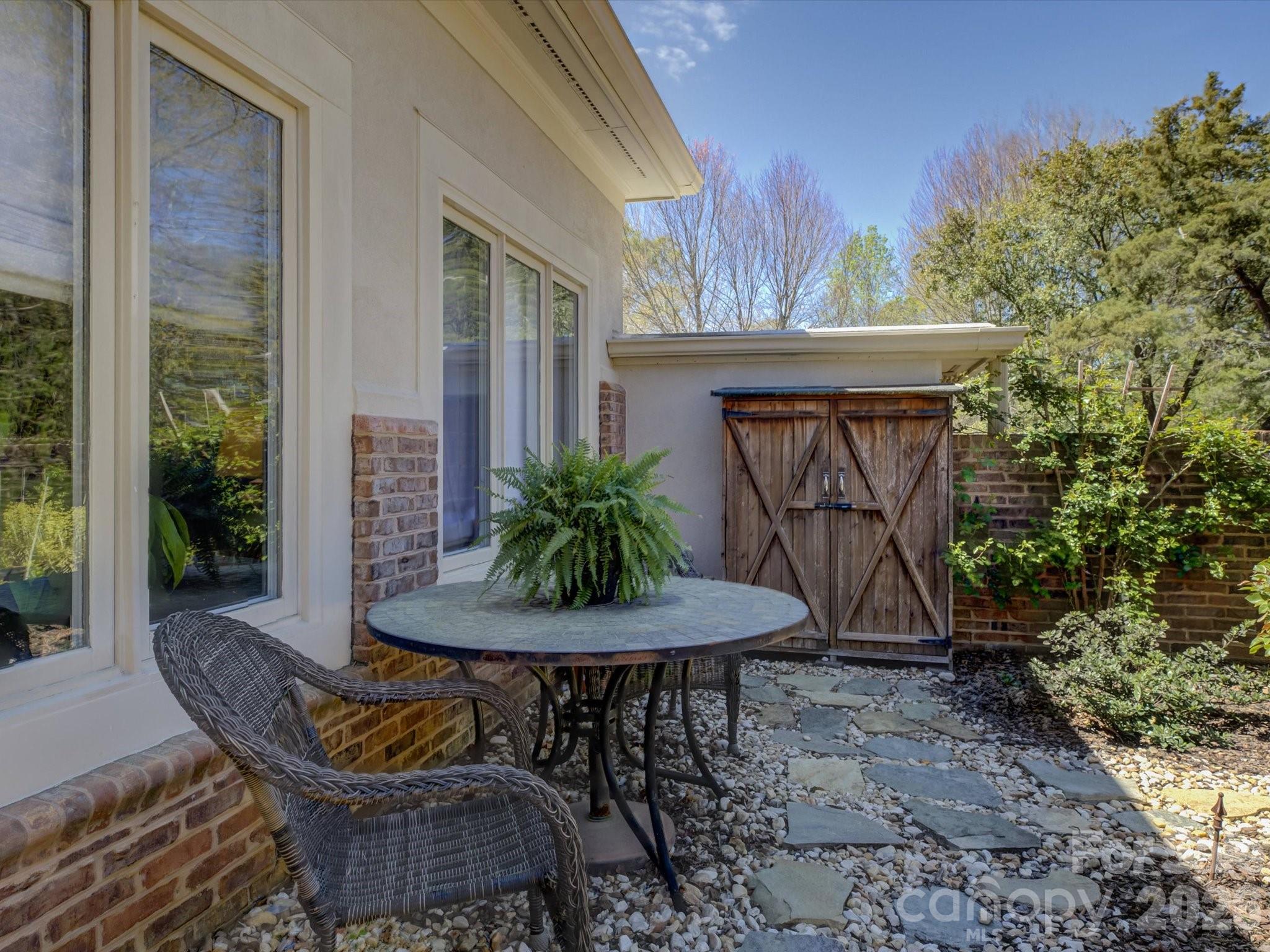 8905 Challis Hill Lane Charlotte NC 28226