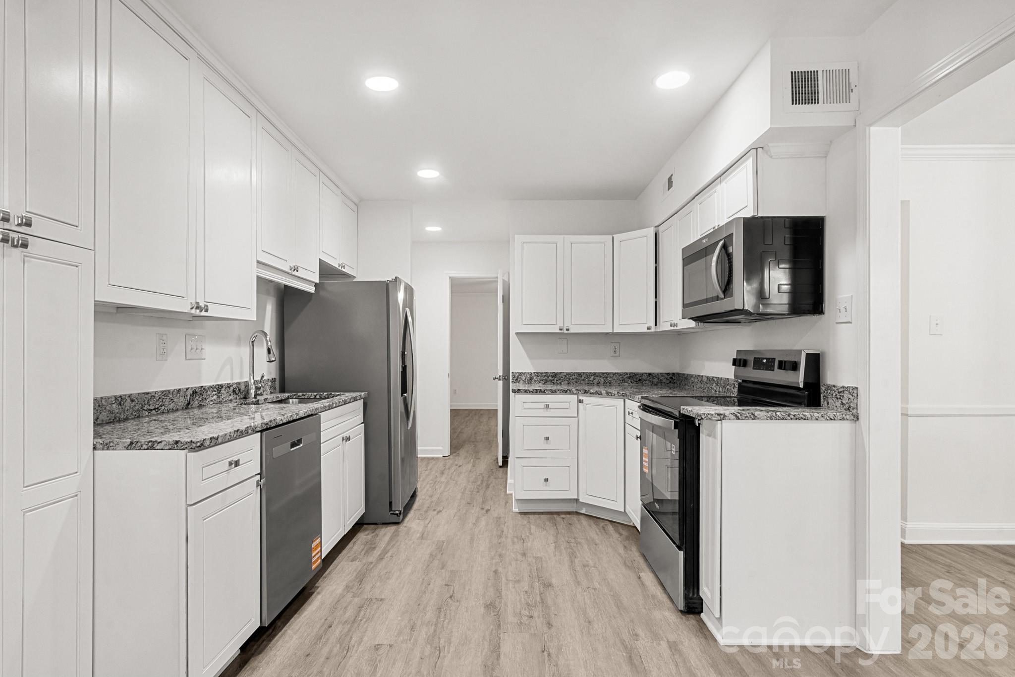 6748 Constitution Lane Charlotte NC 28210