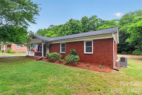 43 NW Liske Avenue NW Concord NC 28027
