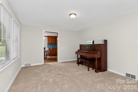 43 NW Liske Avenue NW Concord NC 28027