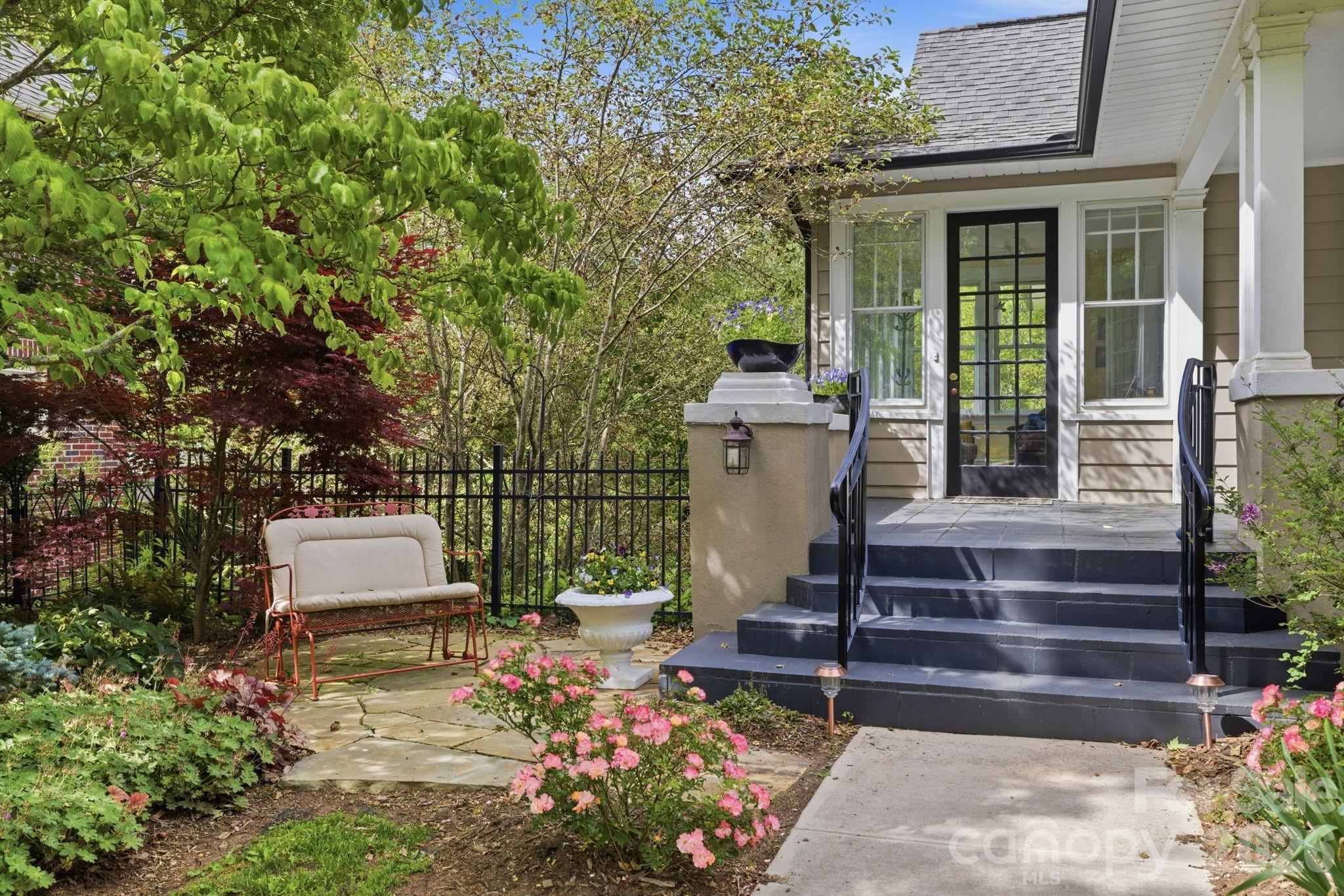 52 Edwin Place Asheville NC 28801