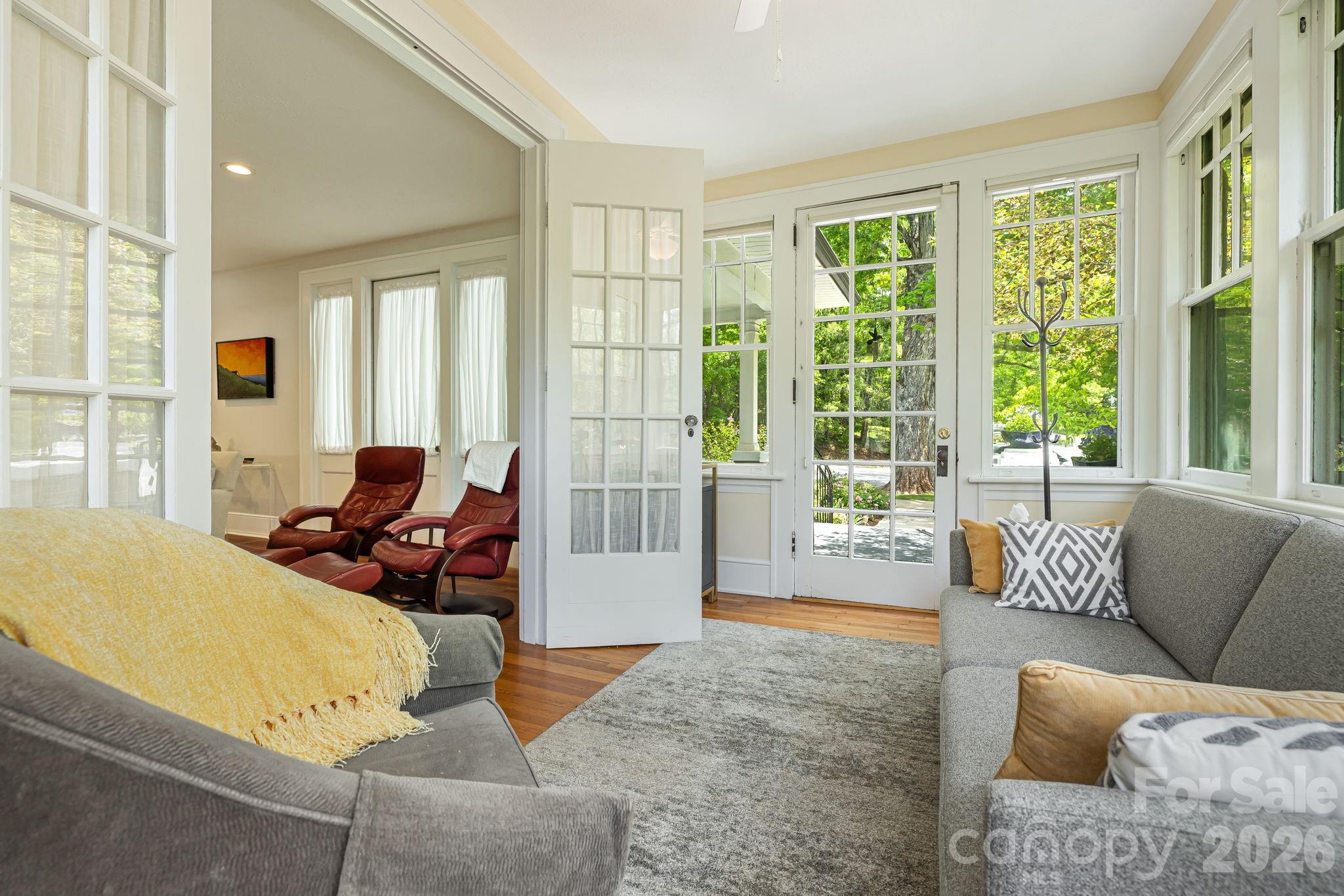 52 Edwin Place Asheville NC 28801