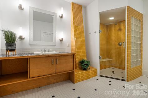 52 Edwin Place Asheville NC 28801