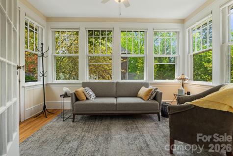 52 Edwin Place Asheville NC 28801