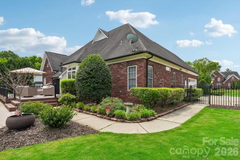 8576 Cabot Court Harrisburg NC 28075