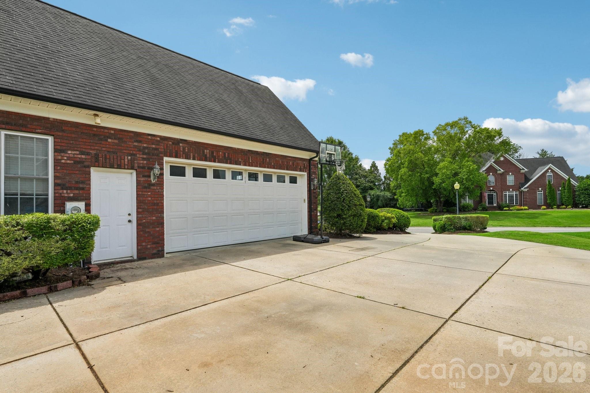 8576 Cabot Court Harrisburg NC 28075