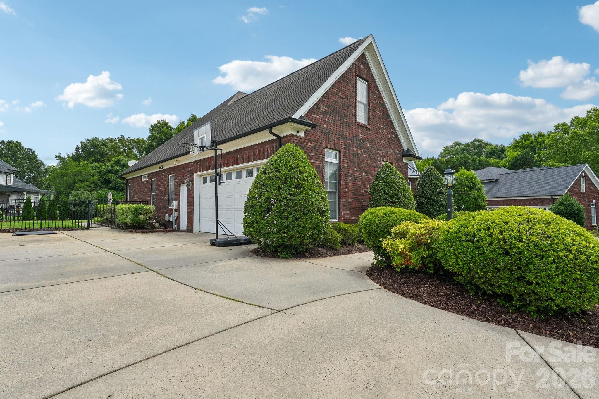 8576 Cabot Court Harrisburg NC 28075