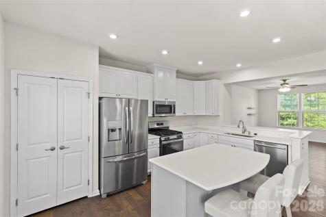 4248 Audubon Park Drive Charlotte NC 28217
