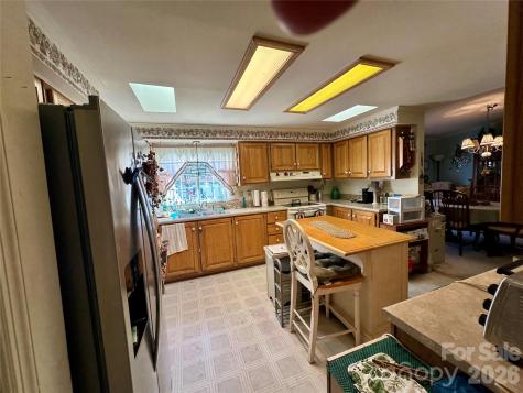 308 Riverwind Drive Hendersonville NC 28739