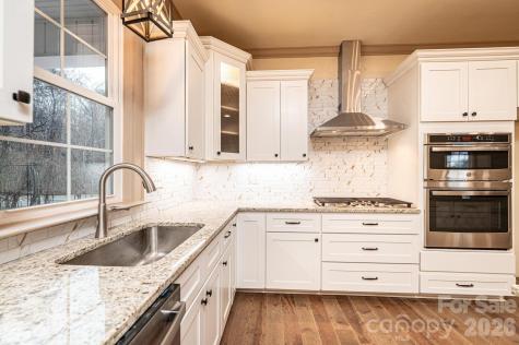 1610 Summerlin Place Newton NC 28658